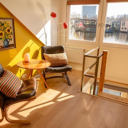Houseboat Studio With Canalview And Free Bikes Amszterdam Kültér fotó
