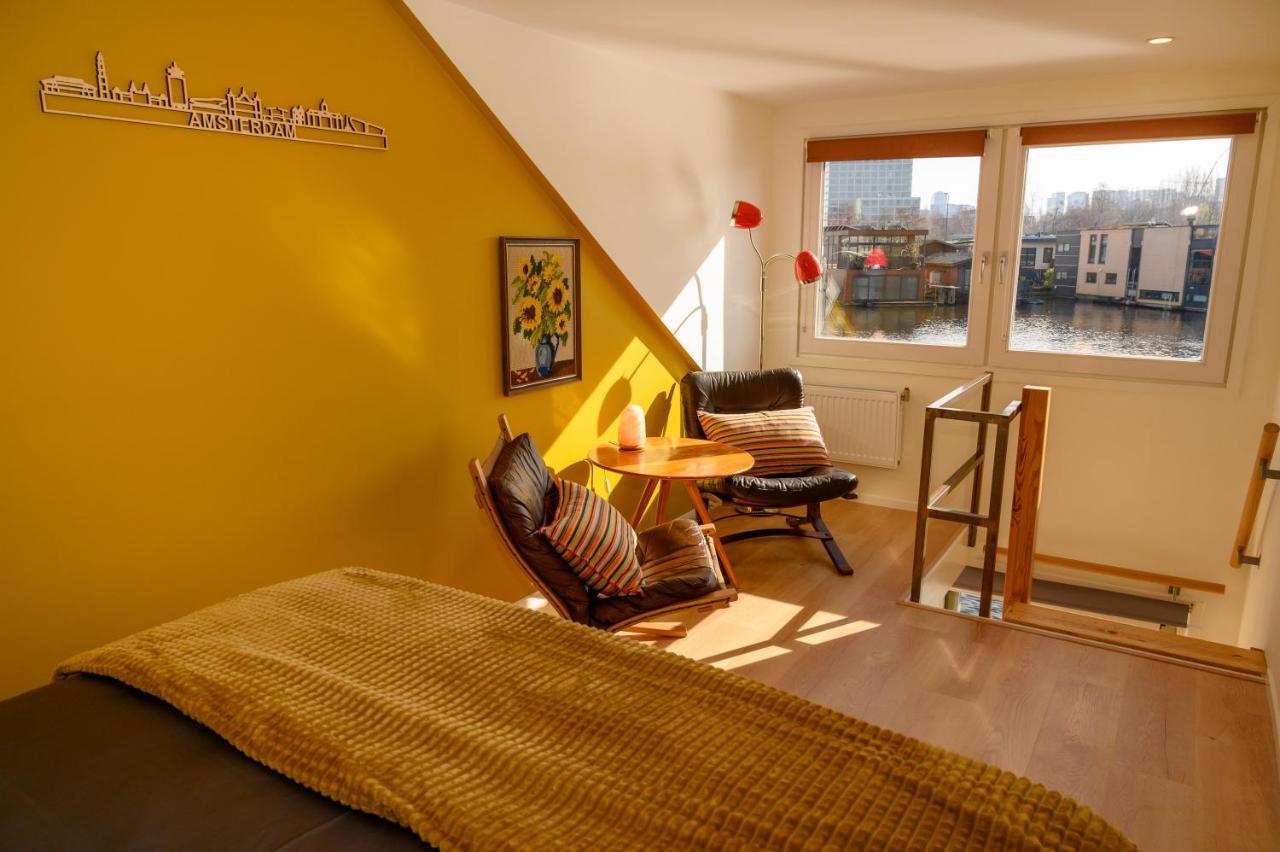 Houseboat Studio With Canalview And Free Bikes Amszterdam Kültér fotó